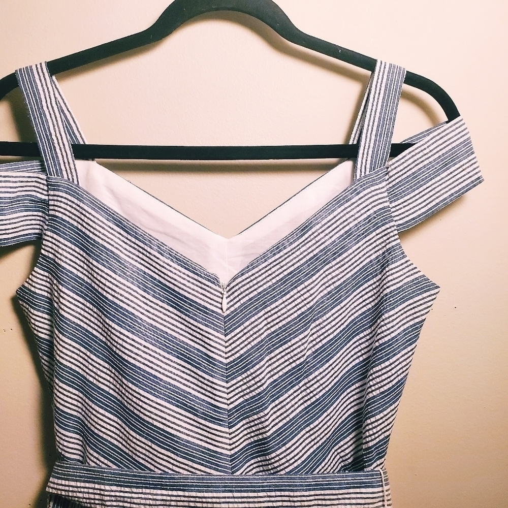 WHITE HOUSE BLACK MARKET Striped Searsucker Midi Sundress Cutout Shoulders EUC - Picture 8 of 9